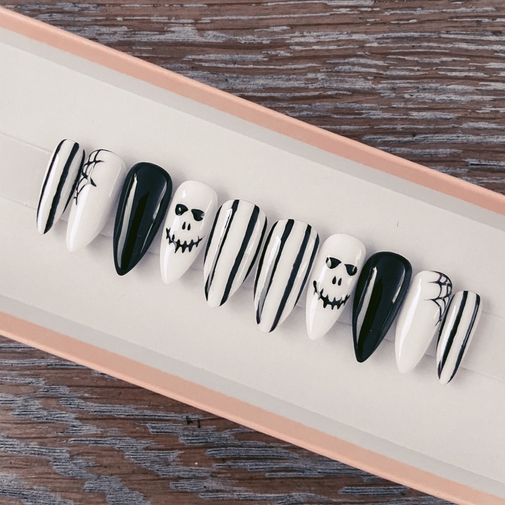 “Jackskellington🌿” Press-On Nails